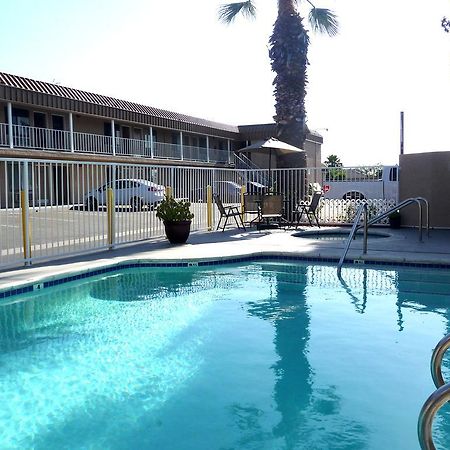 Rainbow Inn Anaheim Extérieur photo